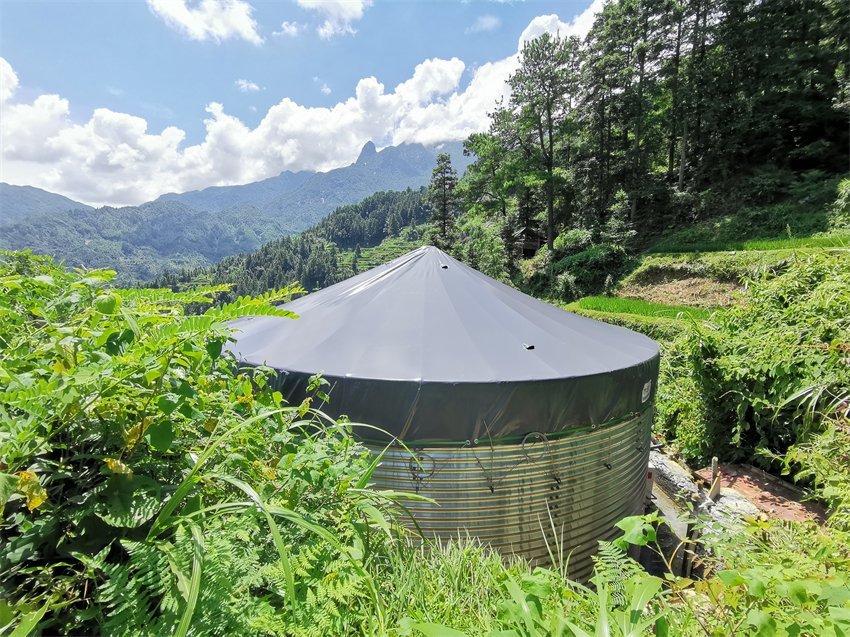 Large Water Storage Tank for Farm and Project Use